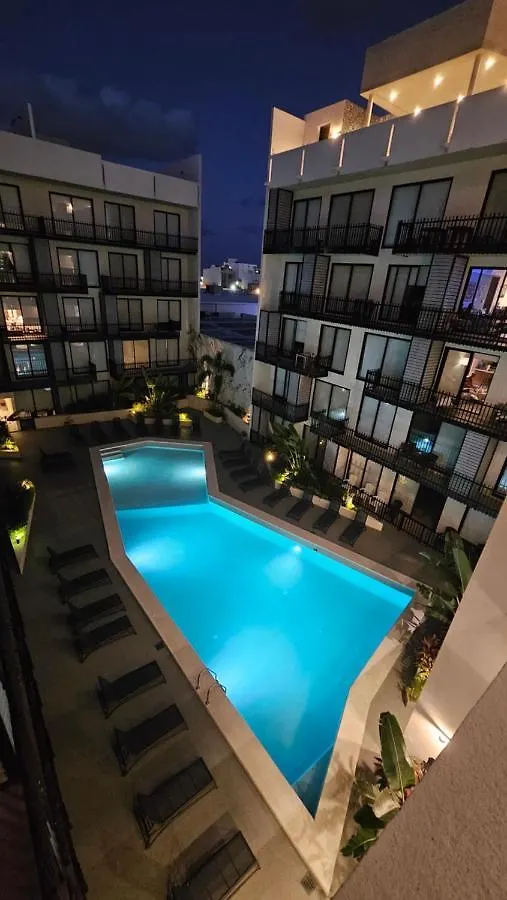 Stylish 1Br Apartment Near Top Attractions, 2 Incredible Pools, Gym,Cinema Playa del Carmen Mexico