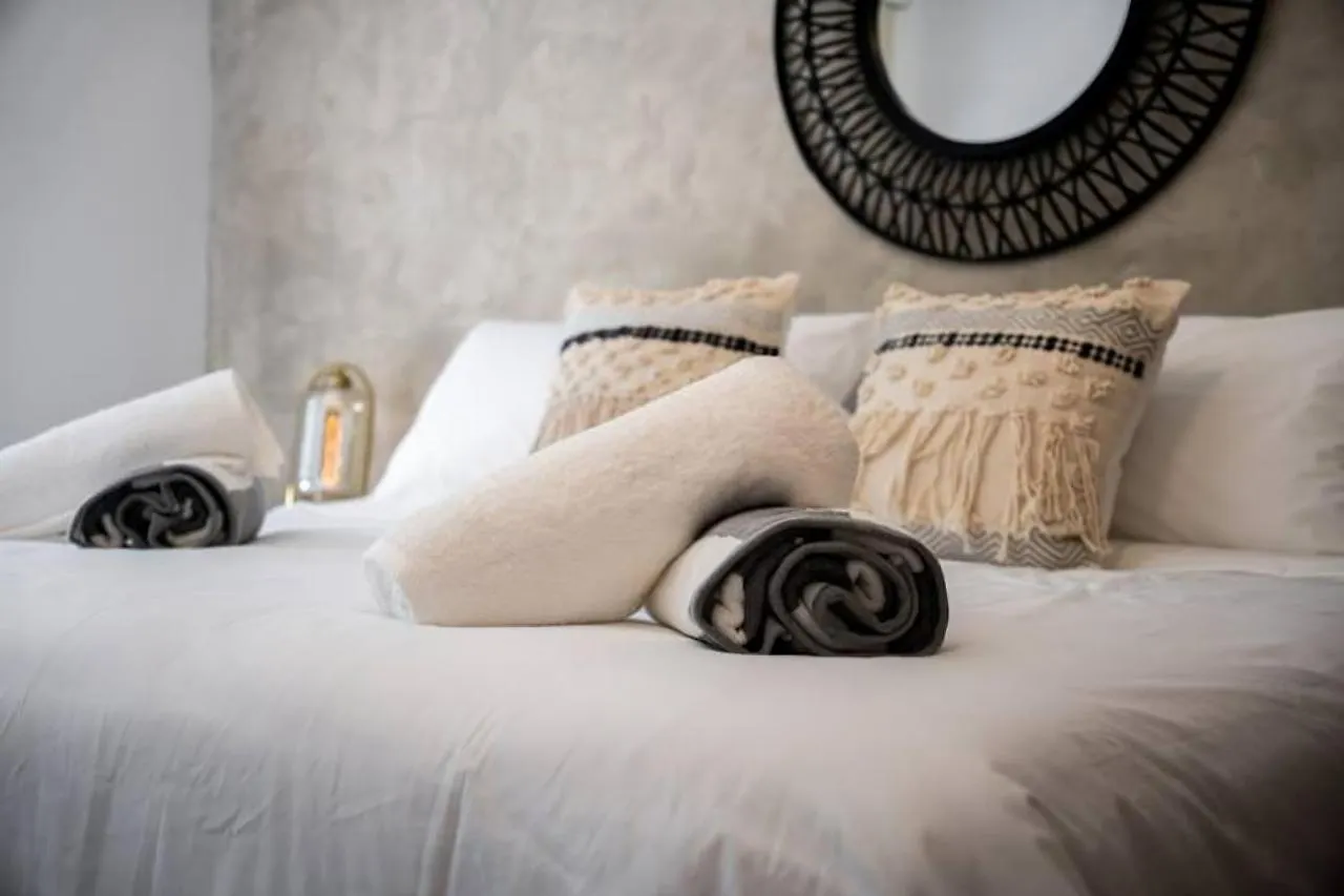 Stylish 1Br Apartment Near Top Attractions, 2 Incredible Pools, Gym,Cinema Playa del Carmen