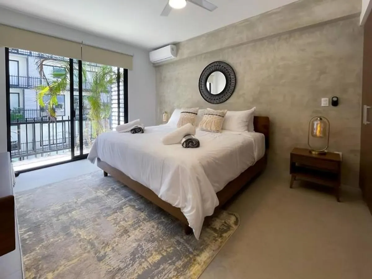 Stylish 1Br Apartment Near Top Attractions, 2 Incredible Pools, Gym,Cinema Playa del Carmen Mexico
