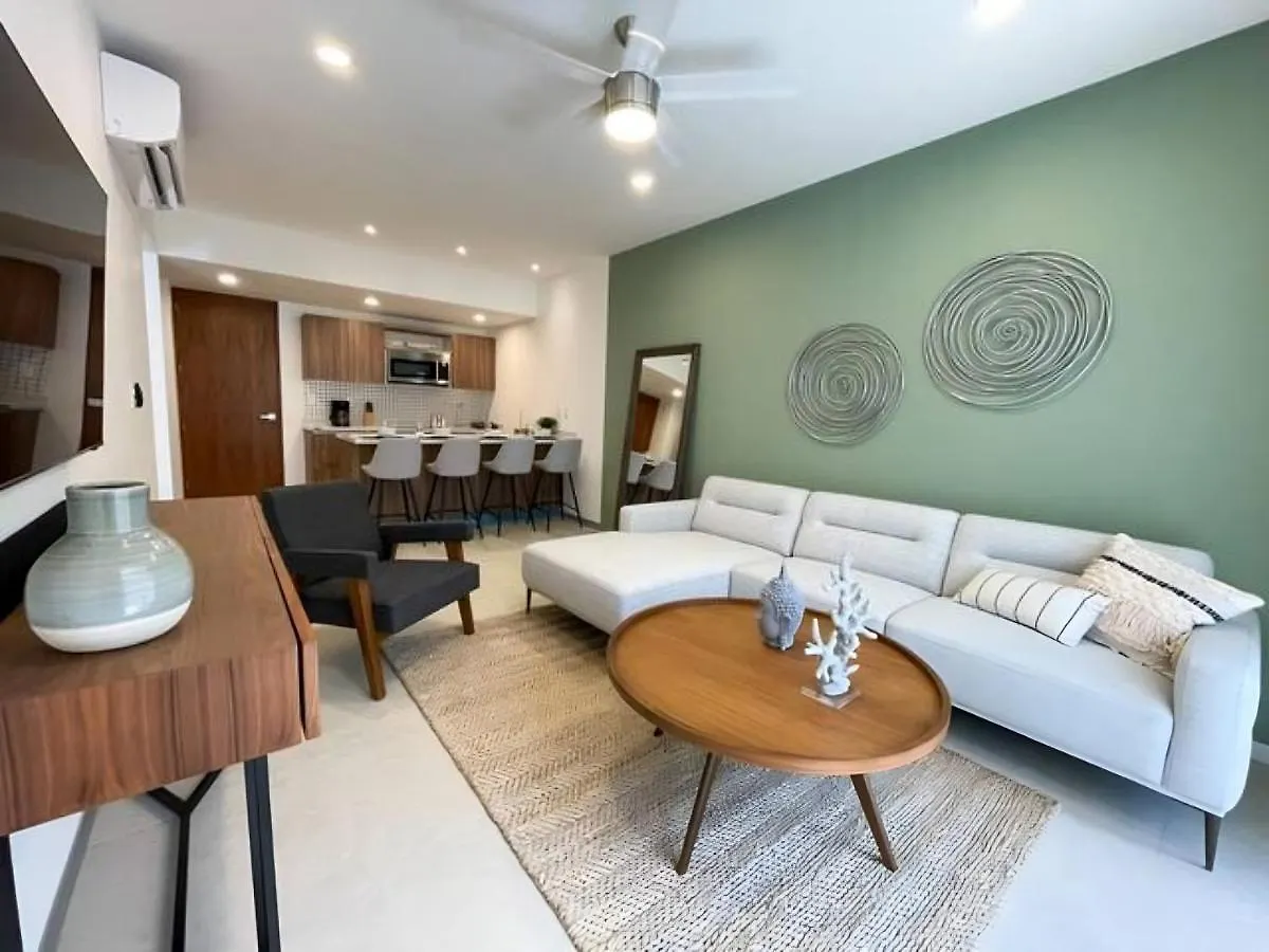 Stylish 1Br Apartment Near Top Attractions, 2 Incredible Pools, Gym,Cinema Playa del Carmen 0*,  Mexico