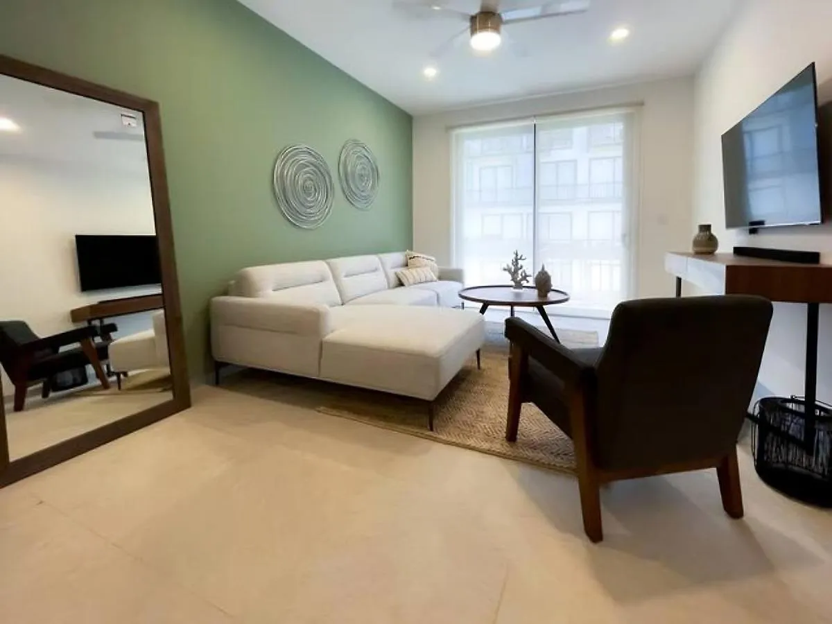 Stylish 1Br Apartment Near Top Attractions, 2 Incredible Pools, Gym,Cinema Playa del Carmen 0*,  Mexico