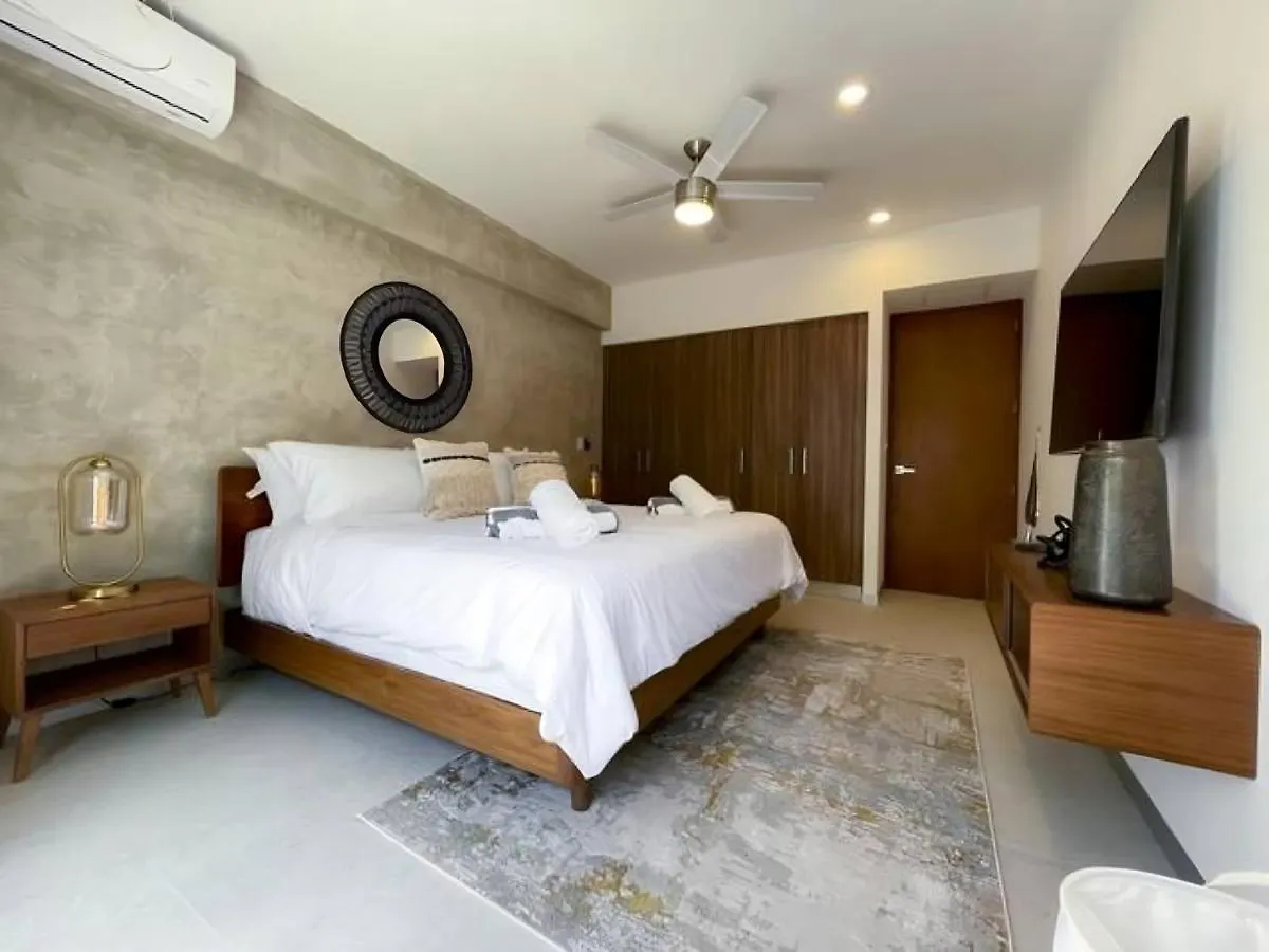 Stylish 1Br Apartment Near Top Attractions, 2 Incredible Pools, Gym,Cinema Playa del Carmen 0*,  Mexico